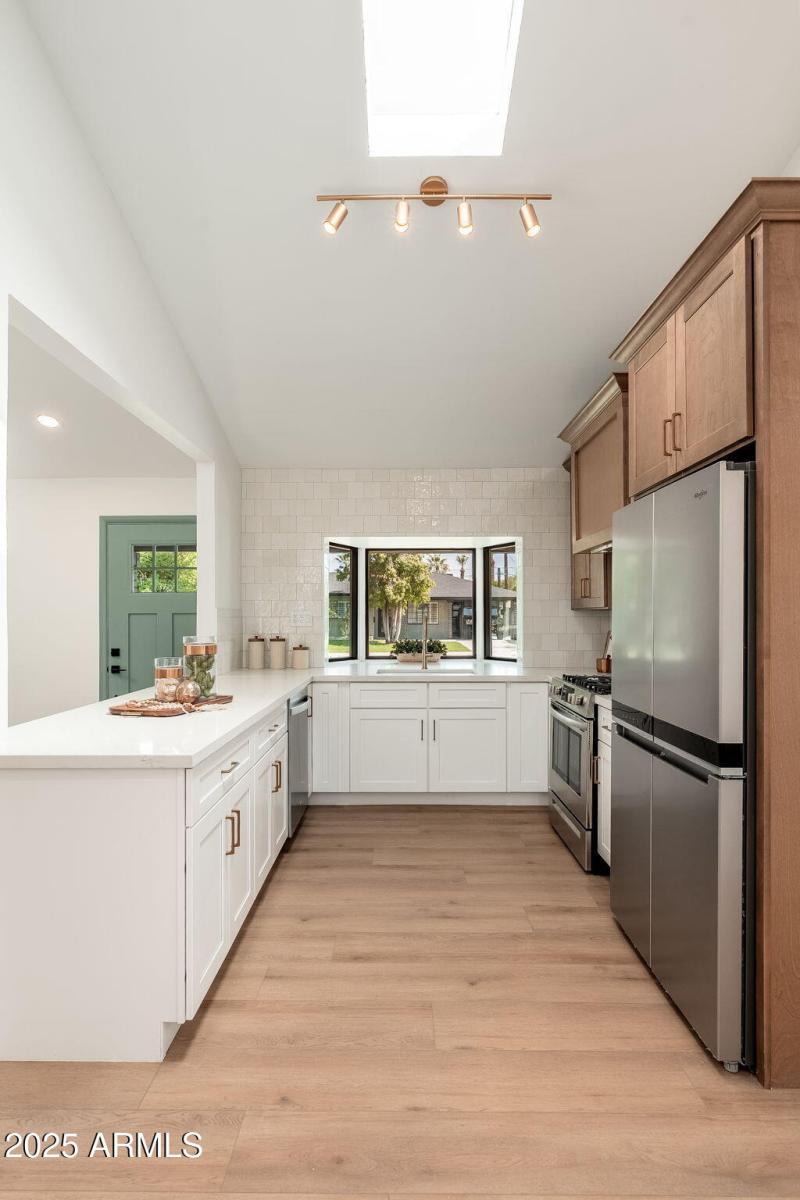 3417 E Montecito Ave - 11