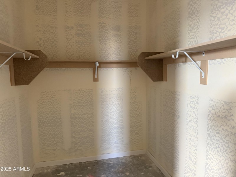 009 Primary Walk in Closet
