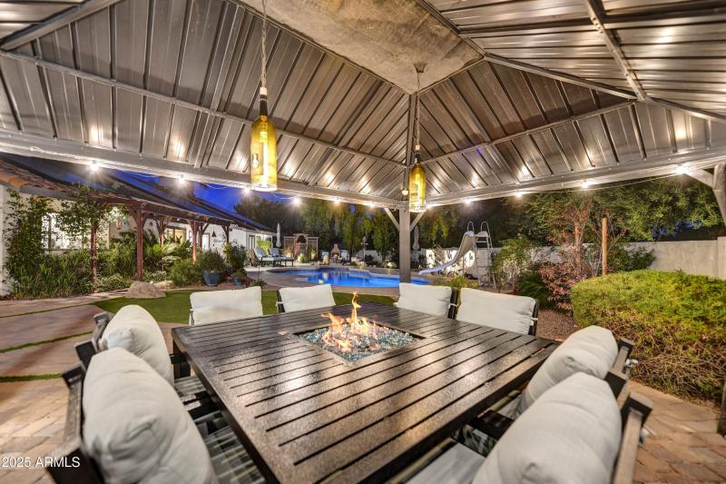 Cabana Sitting
