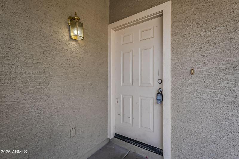 4-web-or-mls-Paseo Way-4