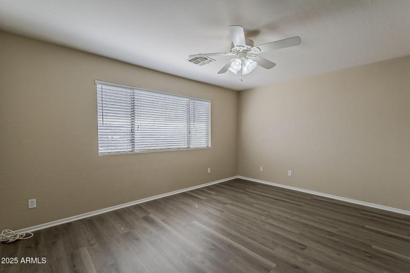 26-web-or-mls-Paseo Way-26