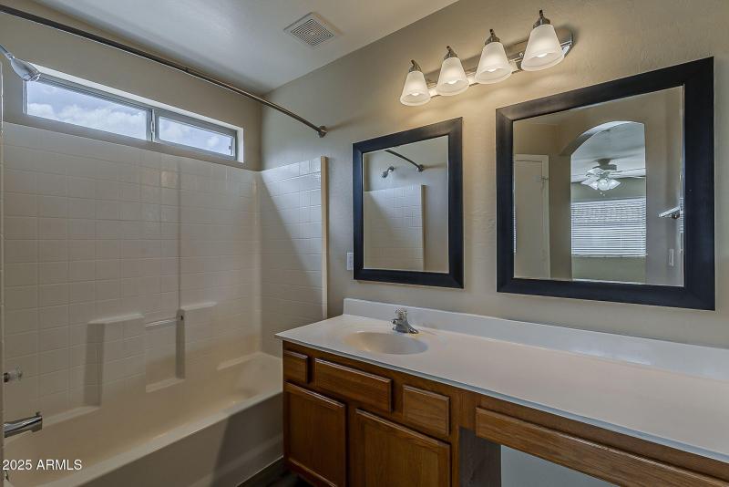 39-web-or-mls-Paseo Way-39