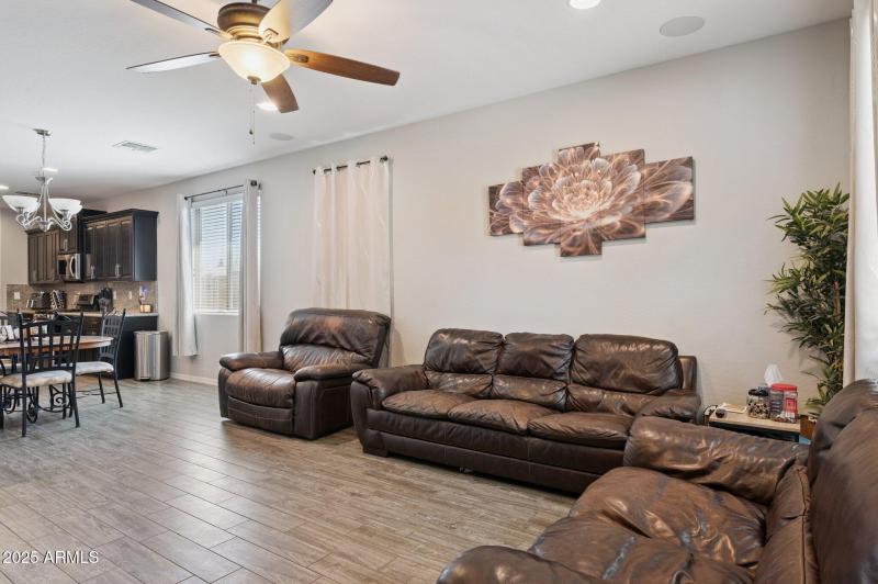 13-web-or-mls-41721-w-anne-ln