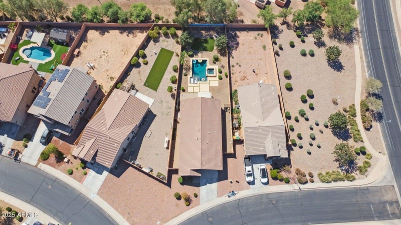 33-web-or-mls-41721-w-anne-ln