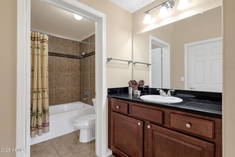 25-web-or-mls-5335-e-shea-blvd-1040