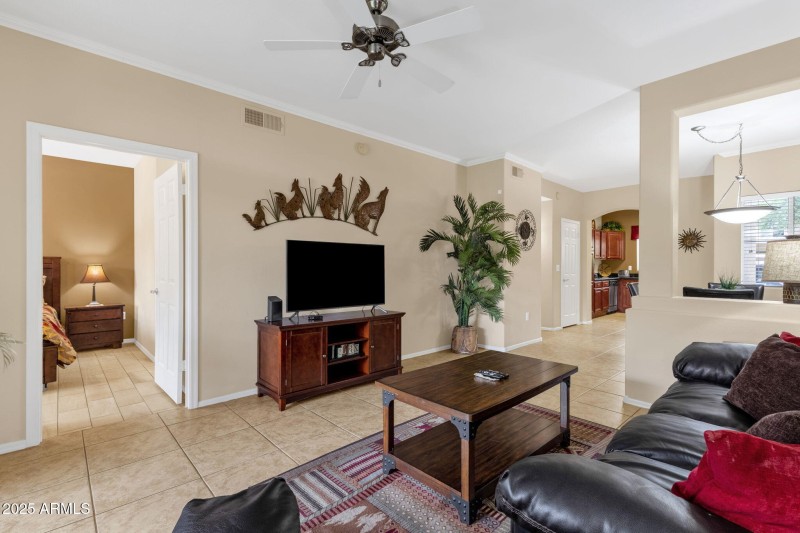 16-web-or-mls-5335-e-shea-blvd-1040