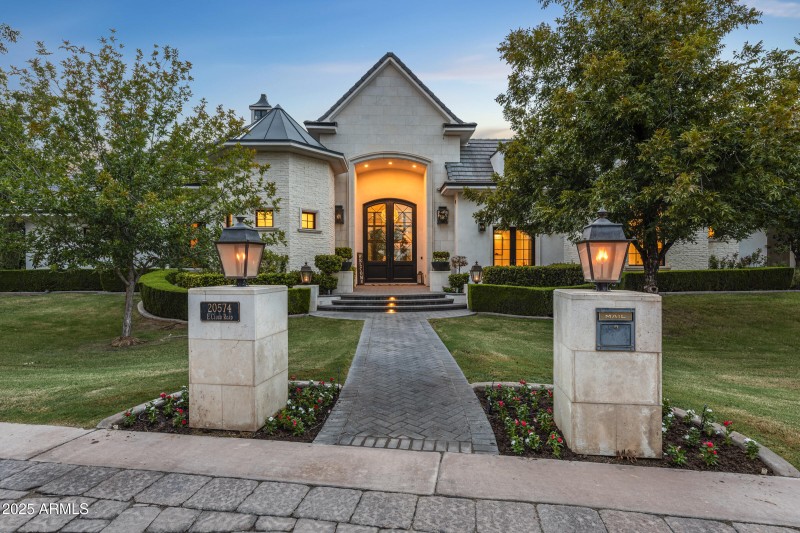 20574 E Cloud Rd-60