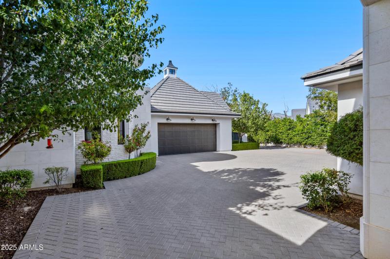 20574 E Cloud Rd-5