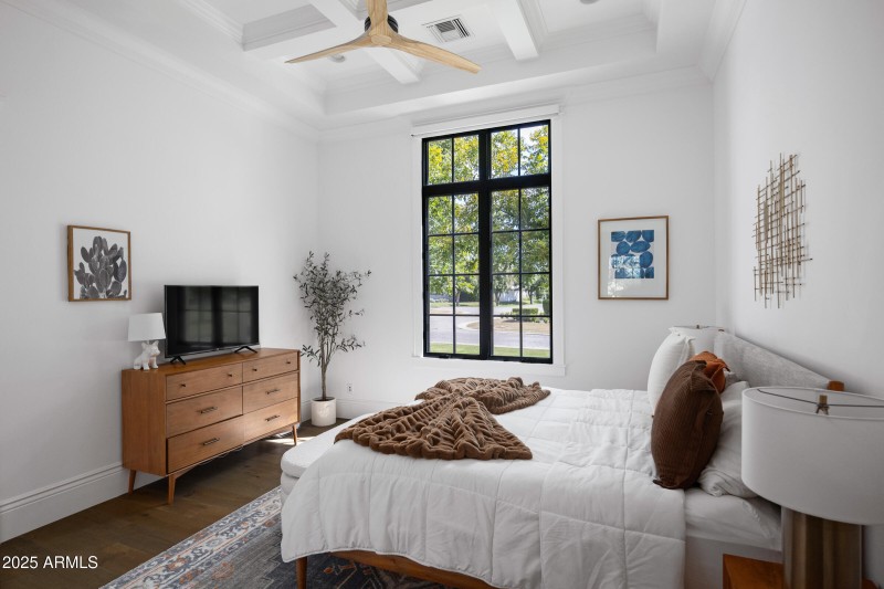 20574 E Cloud Rd-22