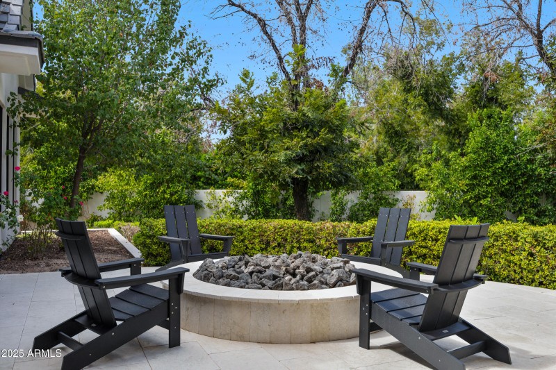 20574 E Cloud Rd-46
