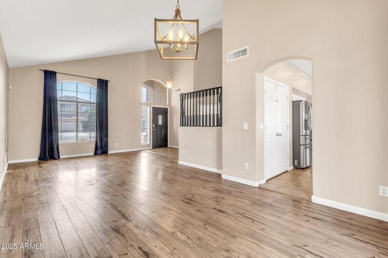 634 W Juanita Ave-5