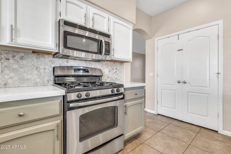 634 W Juanita Ave-17