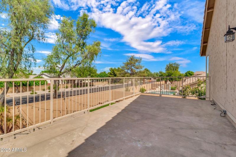 634 W Juanita Ave-21