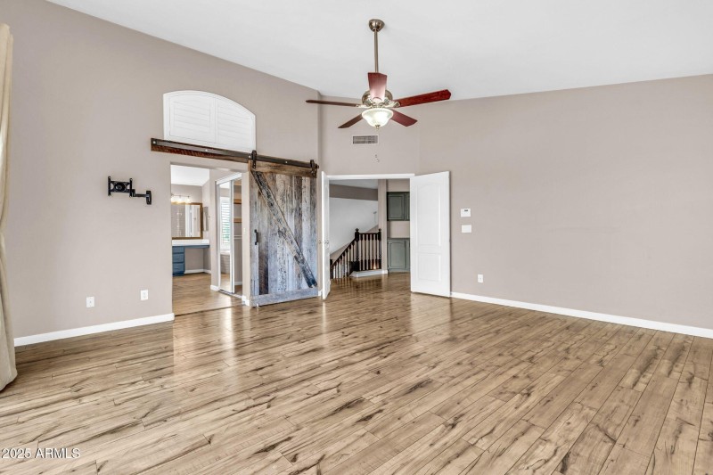 634 W Juanita Ave-29