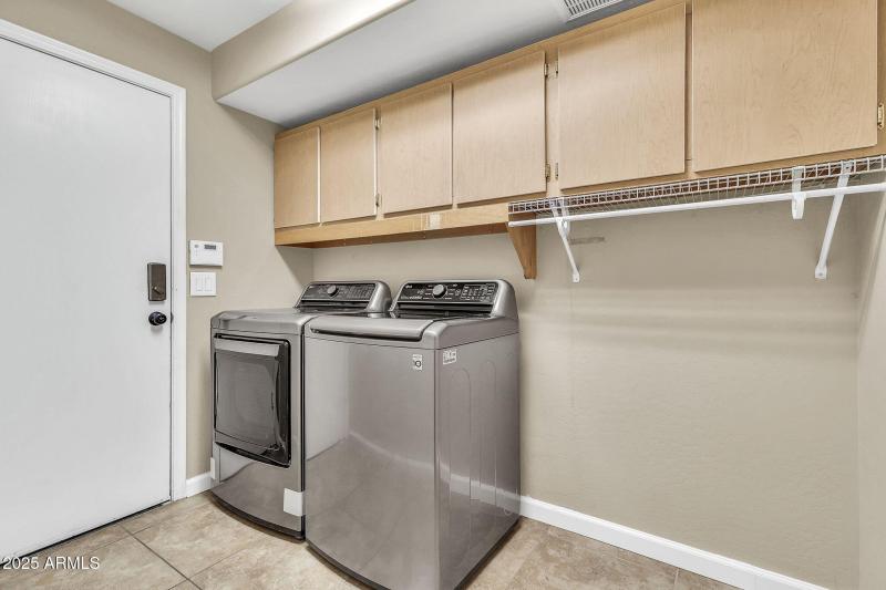 634 W Juanita Ave-34