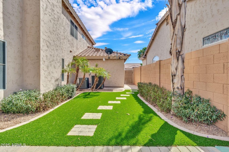 634 W Juanita Ave-45