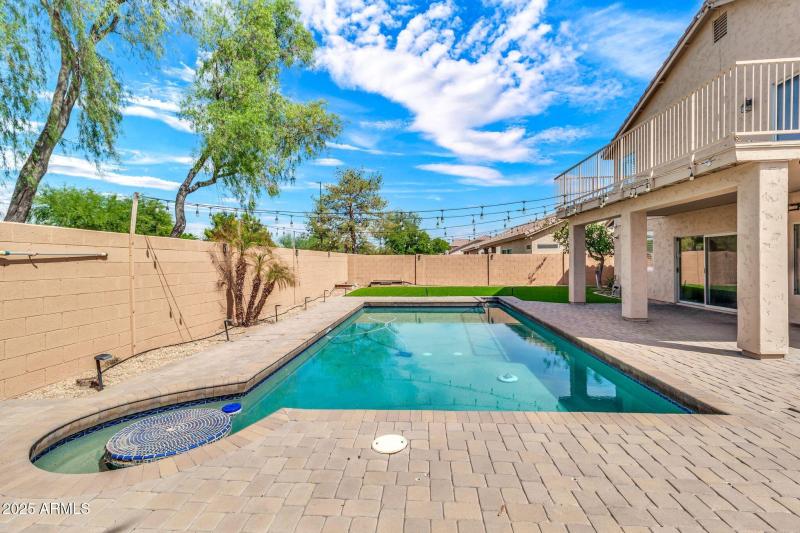634 W Juanita Ave-53