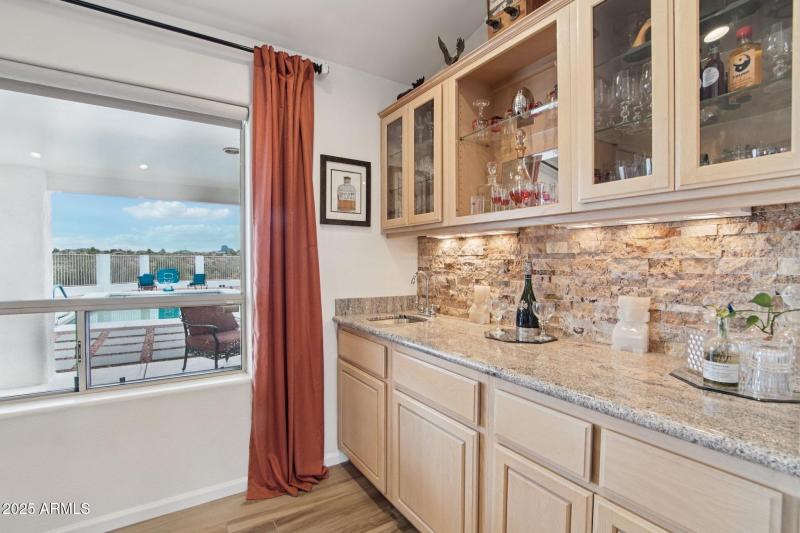 Bar/coffee bar at dining