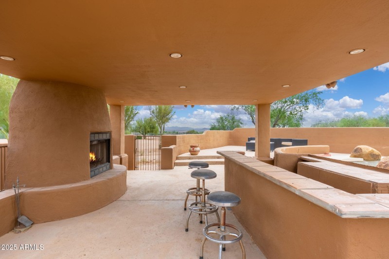 17047 E Dixileta Dr - 60