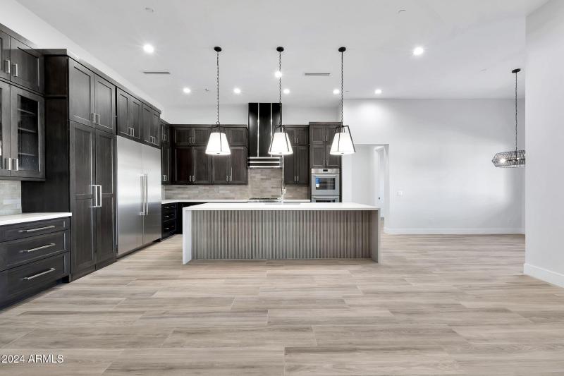 6107 E Lone Mountain