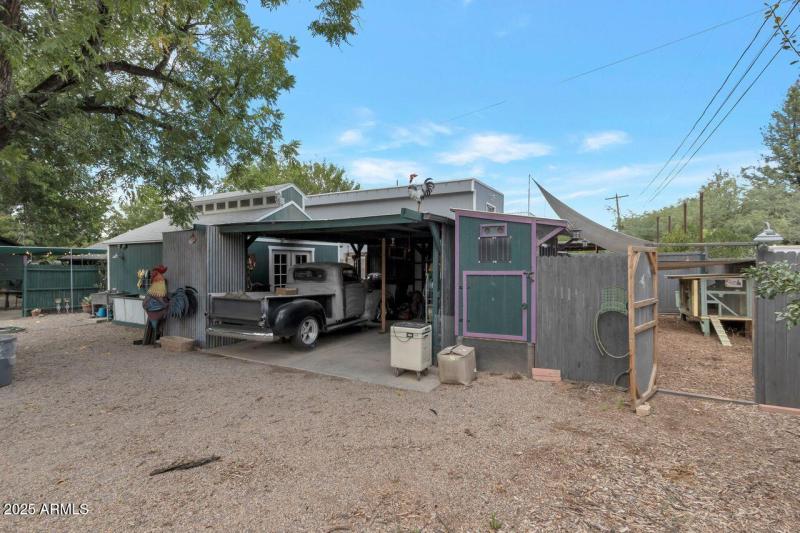 Exterior_Carport