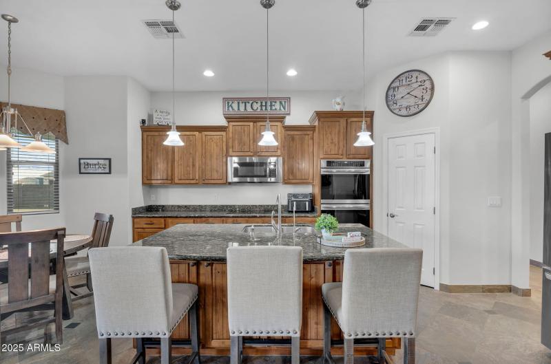 9-web-or-mls-221st-09