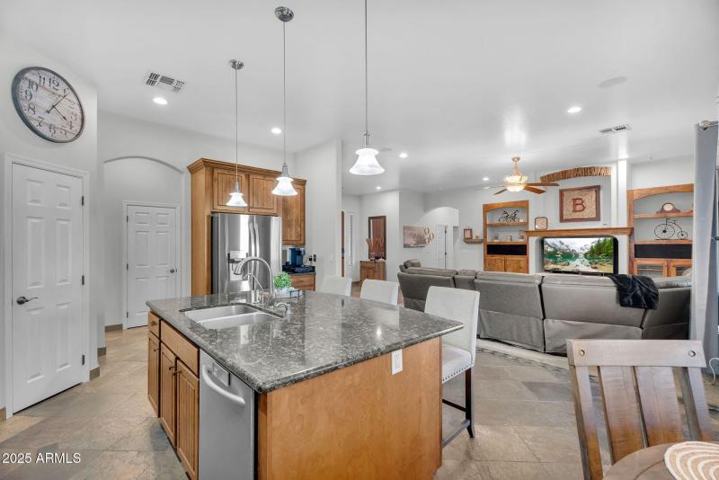 11-web-or-mls-221st-11