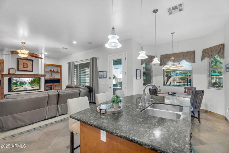 12-web-or-mls-221st-12