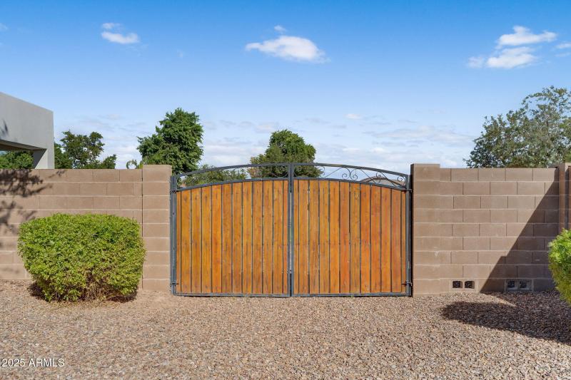 52-web-or-mls-221st-52