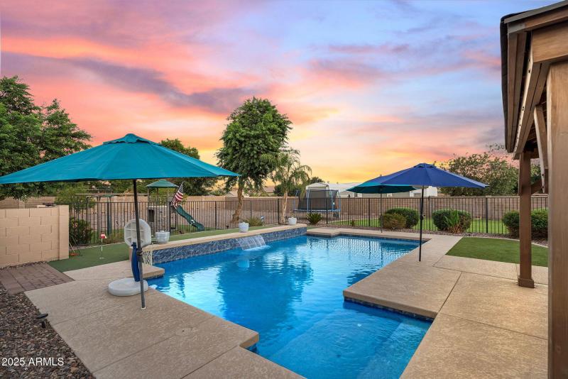 90-web-or-mls-Twilight-11