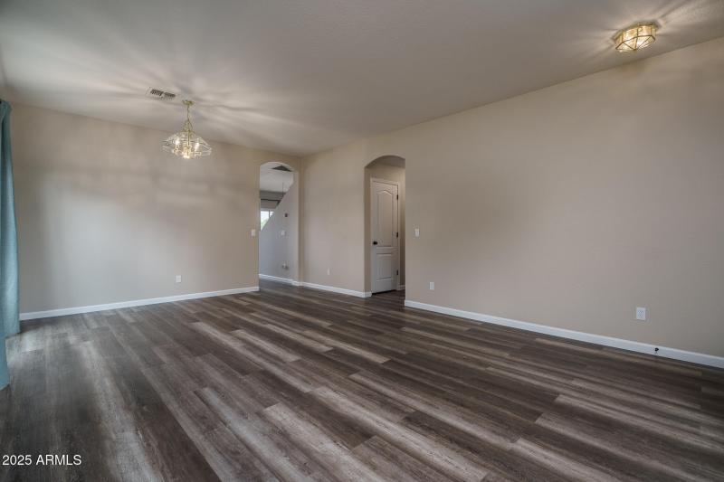 4) LIVING ROOM