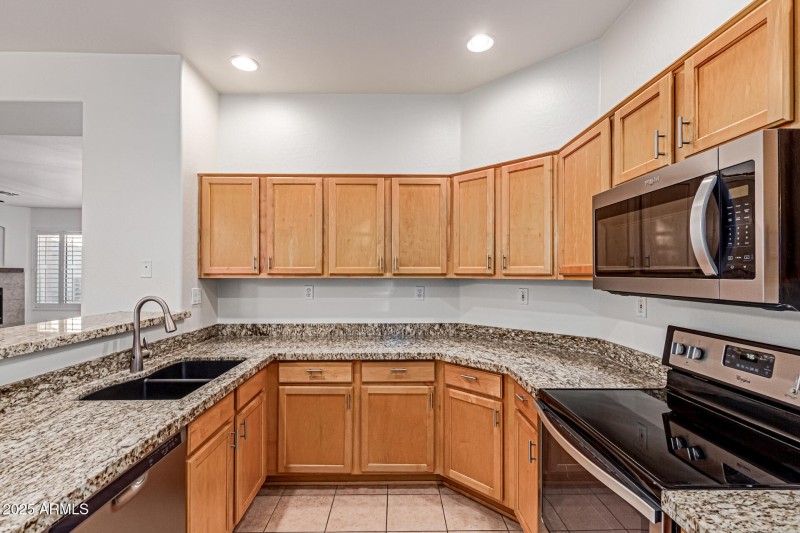GOURMET KITCHEN