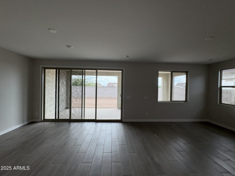 CP45 Lot 105 Dining