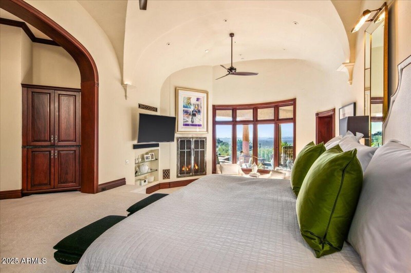 44-Primary Suite Views