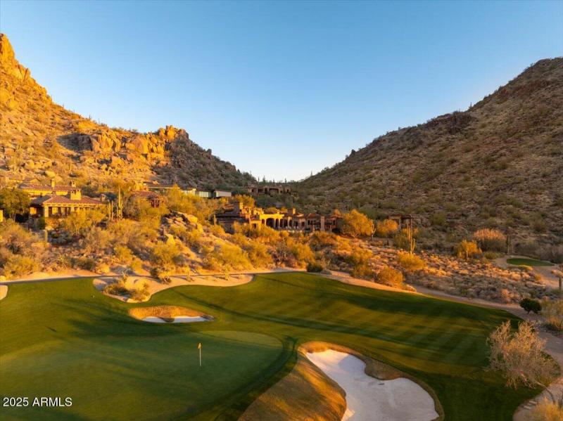 70-Golf Course Views