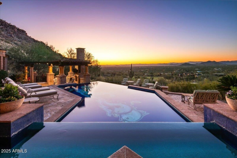 83-Spa ~ Pool Views