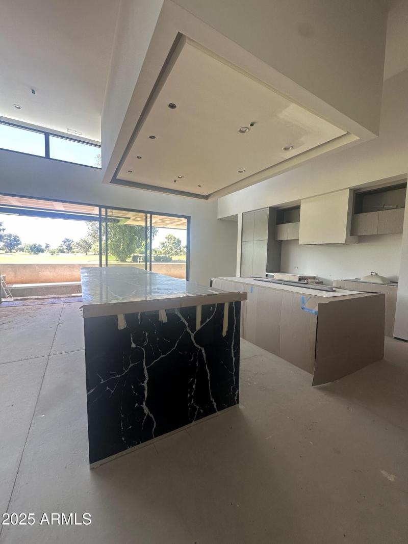 003_Kitchen