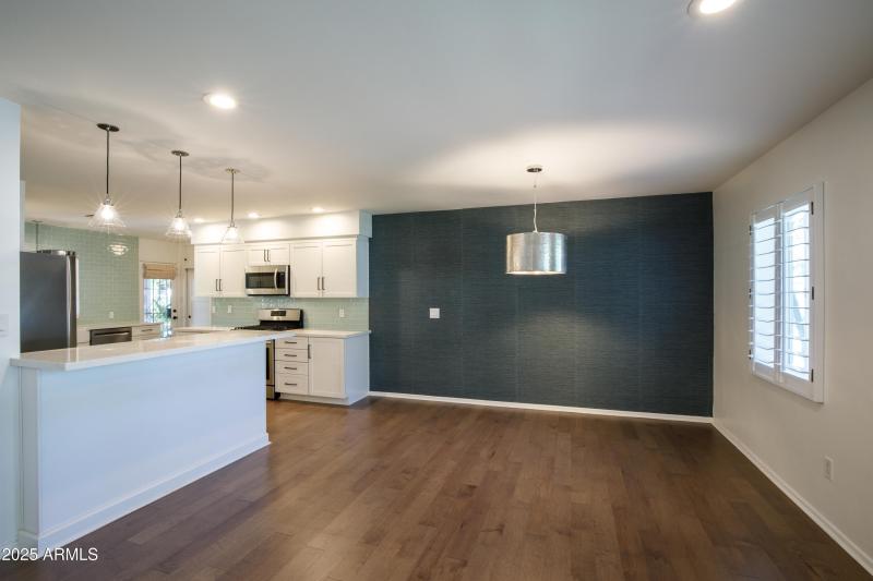 4546 E Cambridge-3