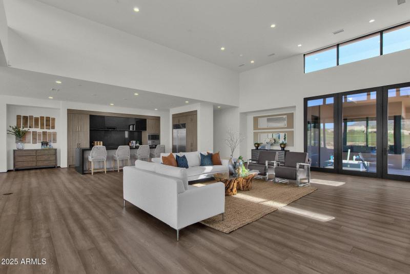 001_GREAT ROOM AREA