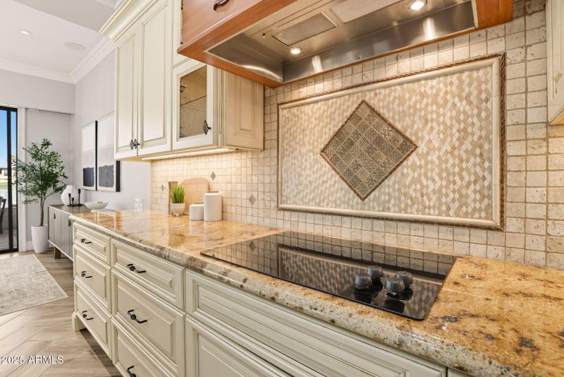 34-web-or-mls-8989 N Gainey Center Dr 11