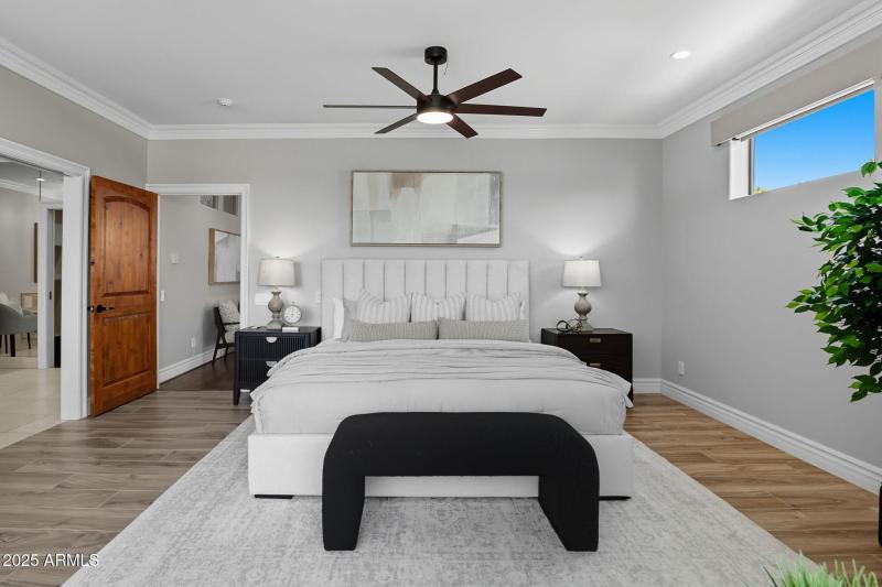 68-web-or-mls-8989 N Gainey Center Dr 11