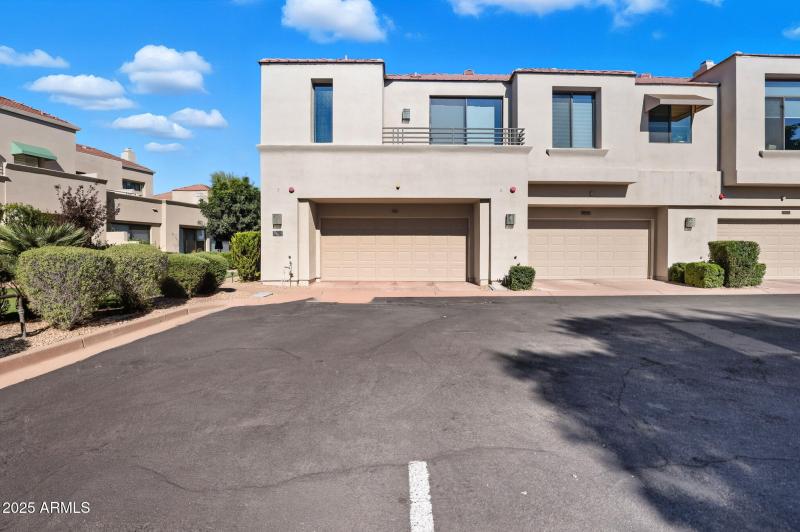 2-web-or-mls-8989 N Gainey Center Dr 114