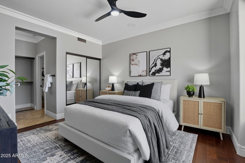 56-web-or-mls-8989 N Gainey Center Dr 11