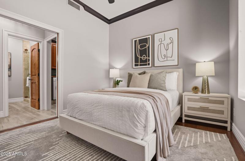 45-web-or-mls-8989 N Gainey Center Dr 11