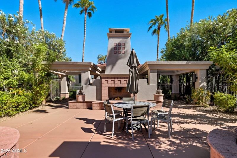 90-web-or-mls-8989 N Gainey Center Dr 11
