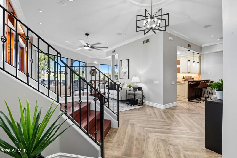 6-web-or-mls-8989 N Gainey Center Dr 114