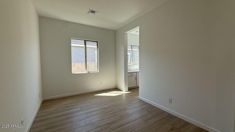 012 - Dining Room
