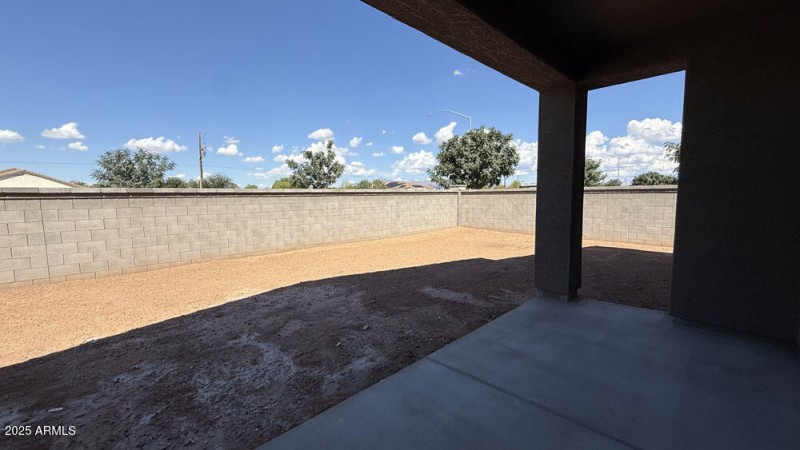031 - Covered Patio