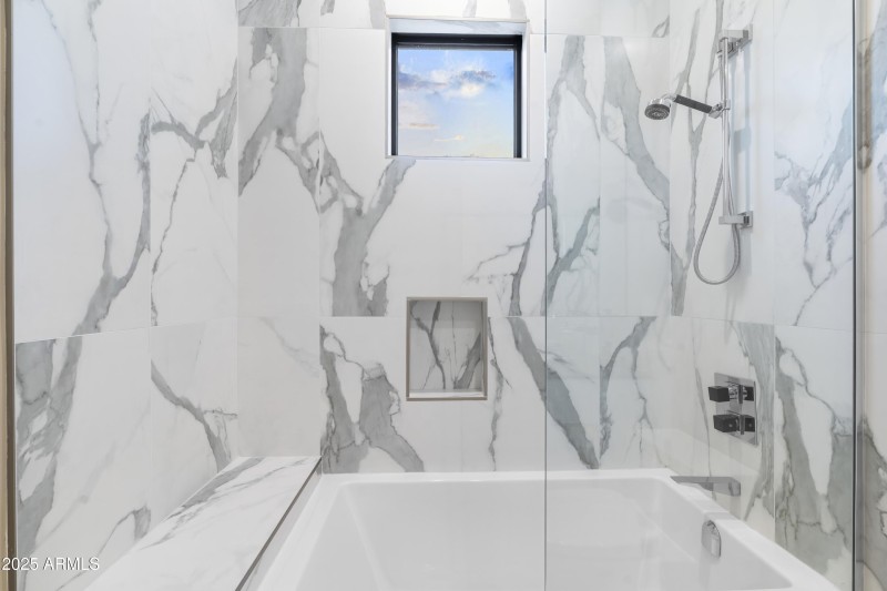 057_Bathroom