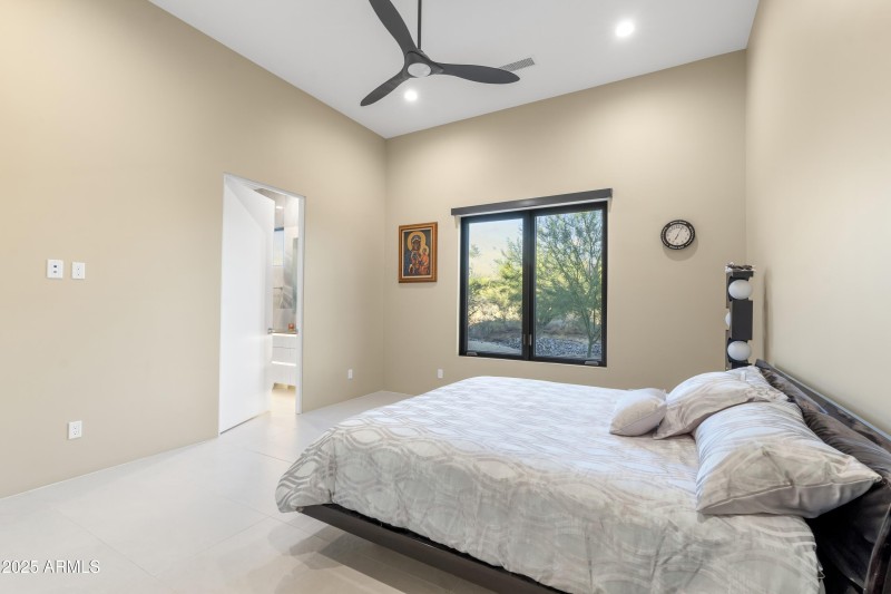 062_Bedroom